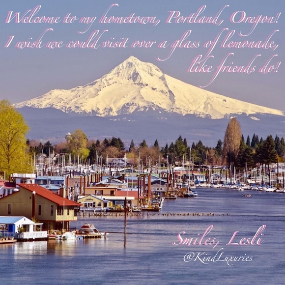 Meet your Posher, Lesli - Picture 2 of 9